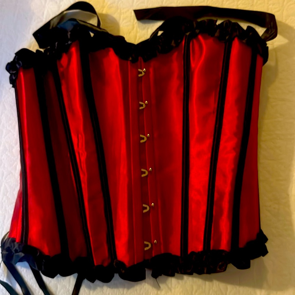 Red and blank lace up back bustier sz 2XL